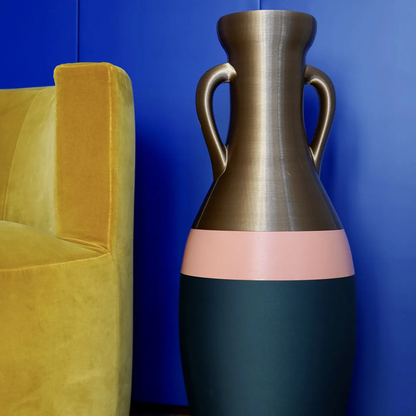 Anfora Giulio Cesare XXL nera, rosa e bronzo