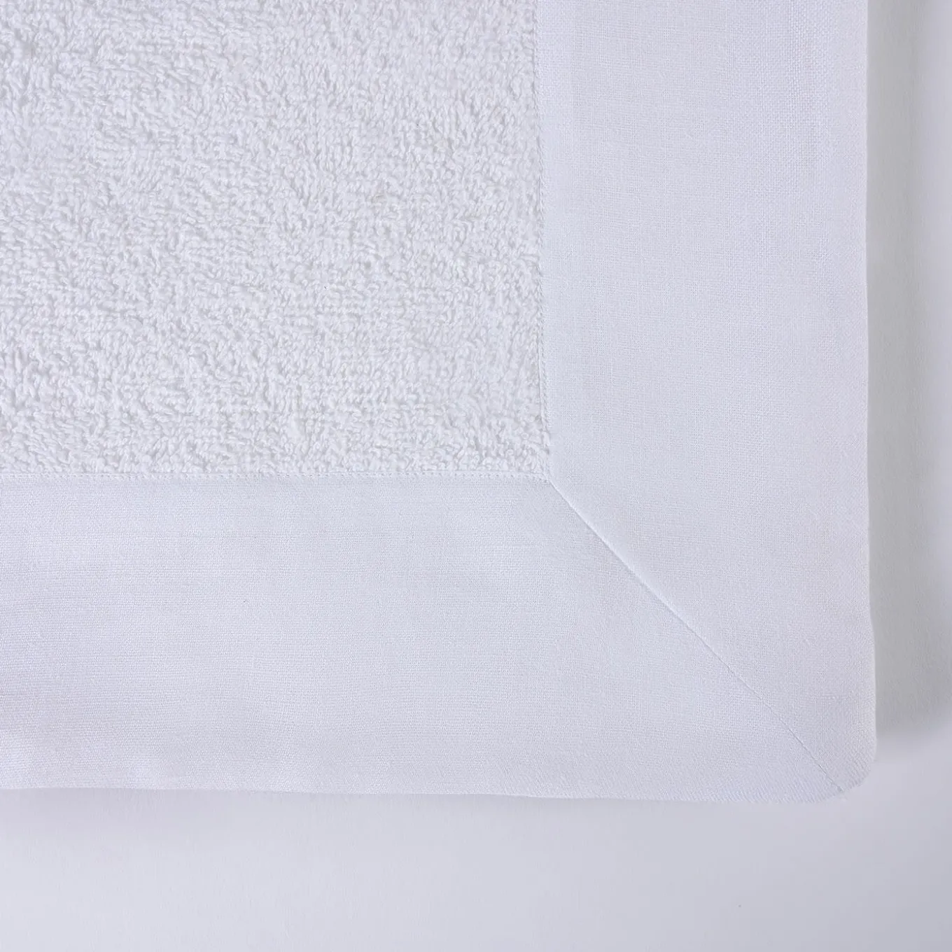 Asciugamano da bagno bianco Kanapa