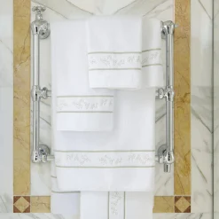Asciugamano da bagno Roma White & Silver Olive