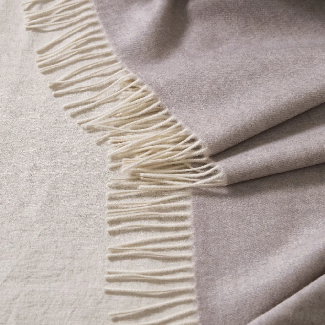 Biella60 Coperta grigio tortora