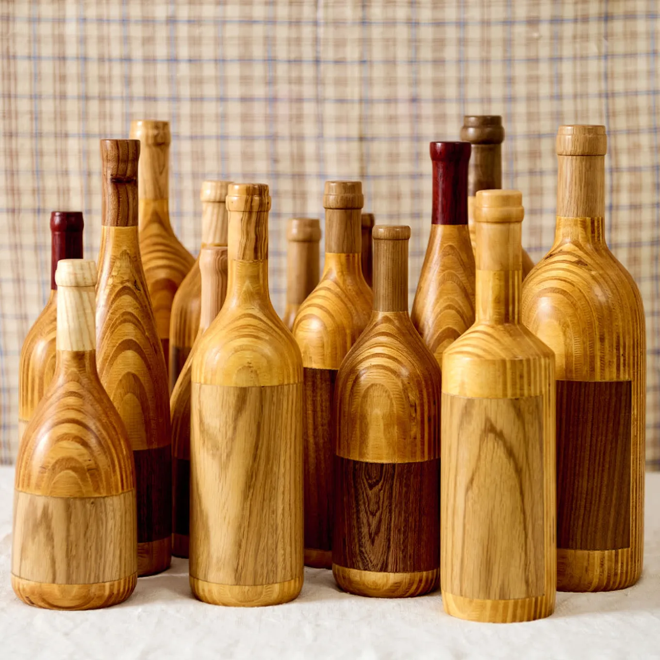 Bottiglia decorativa in legno Astoria in edizione limitata #2