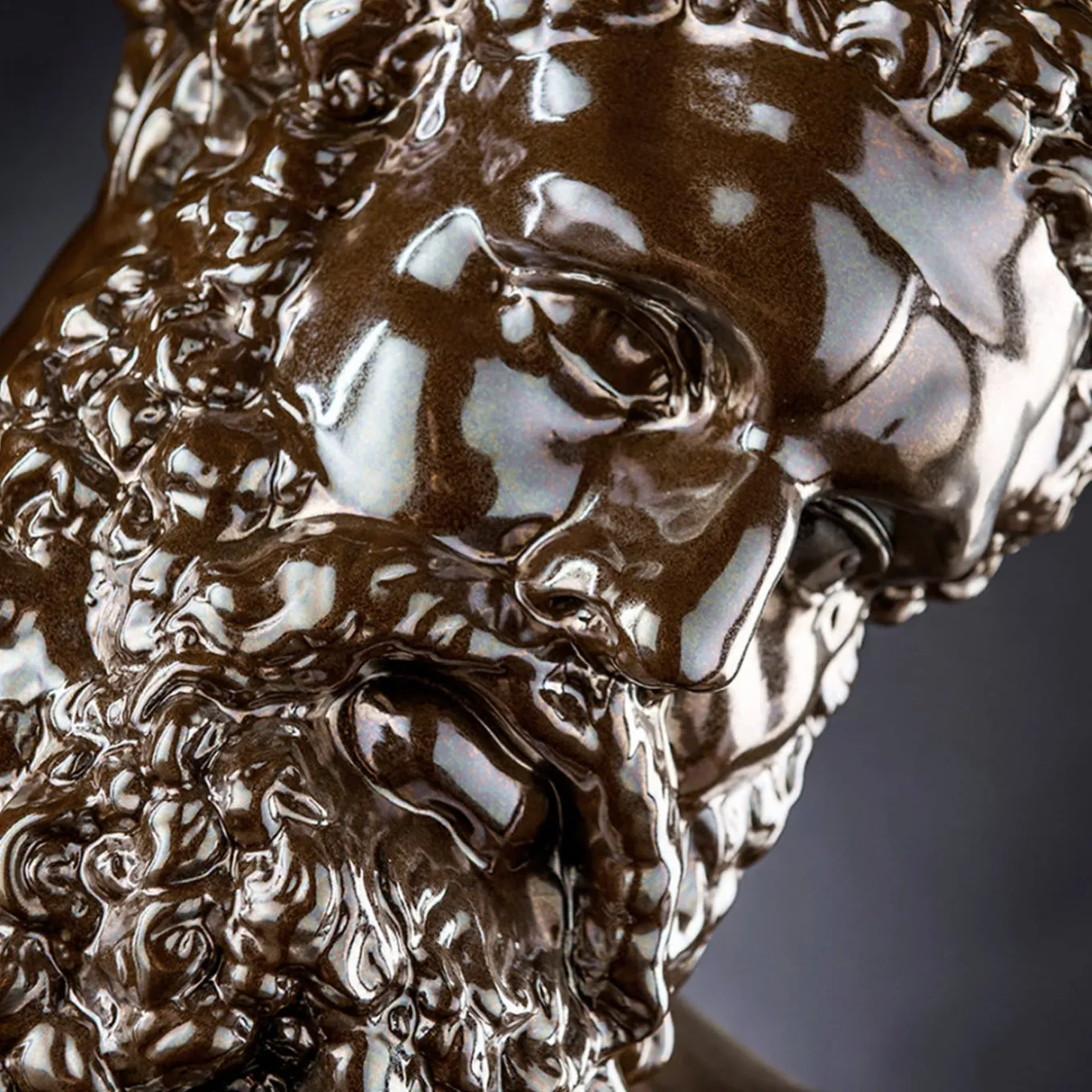 Busto di Ercole in ceramica