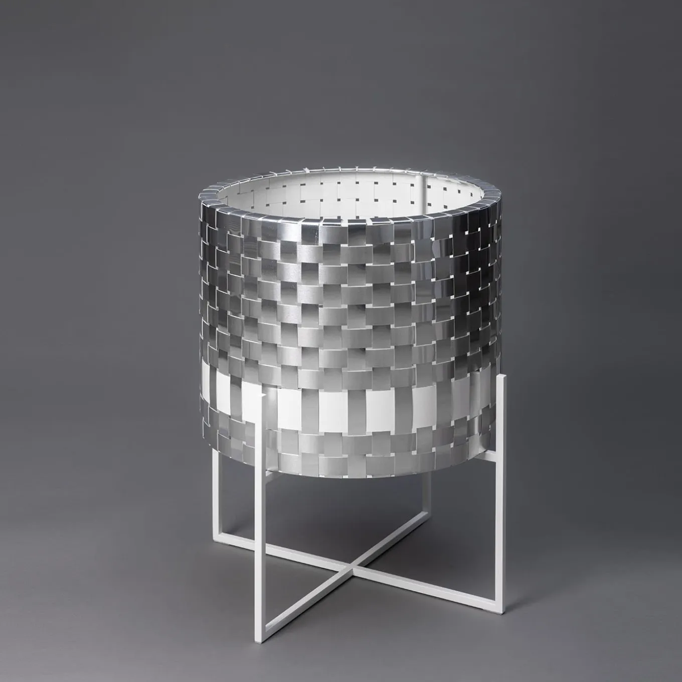 Cachepot in metallo argentato Galatea
