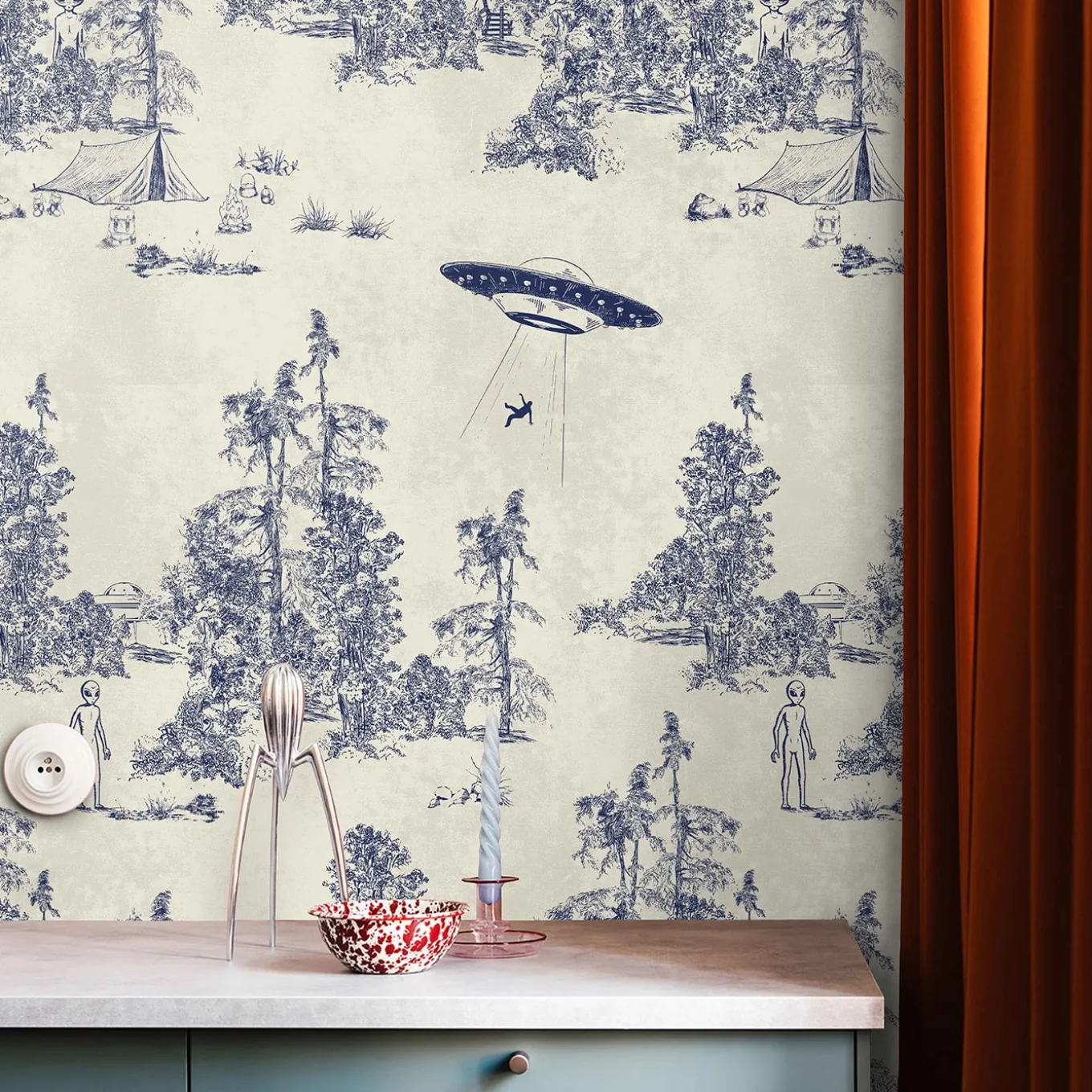 Carta da Parati Toile de Jouy Blu con Alien Abduction