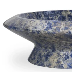 Centrotavola in marmo blu di Sodalite di Ivan Colominas