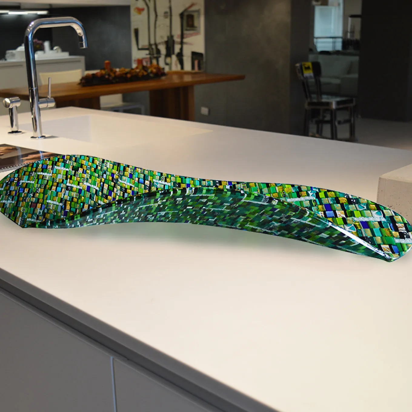 Centrotavola in vetro di Murano verde Onda Sunshine di Andrea Orso