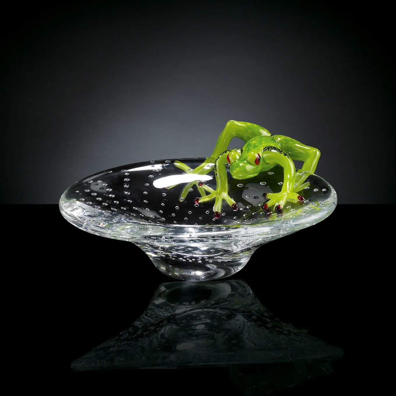 Ciotola rotonda con rana verde