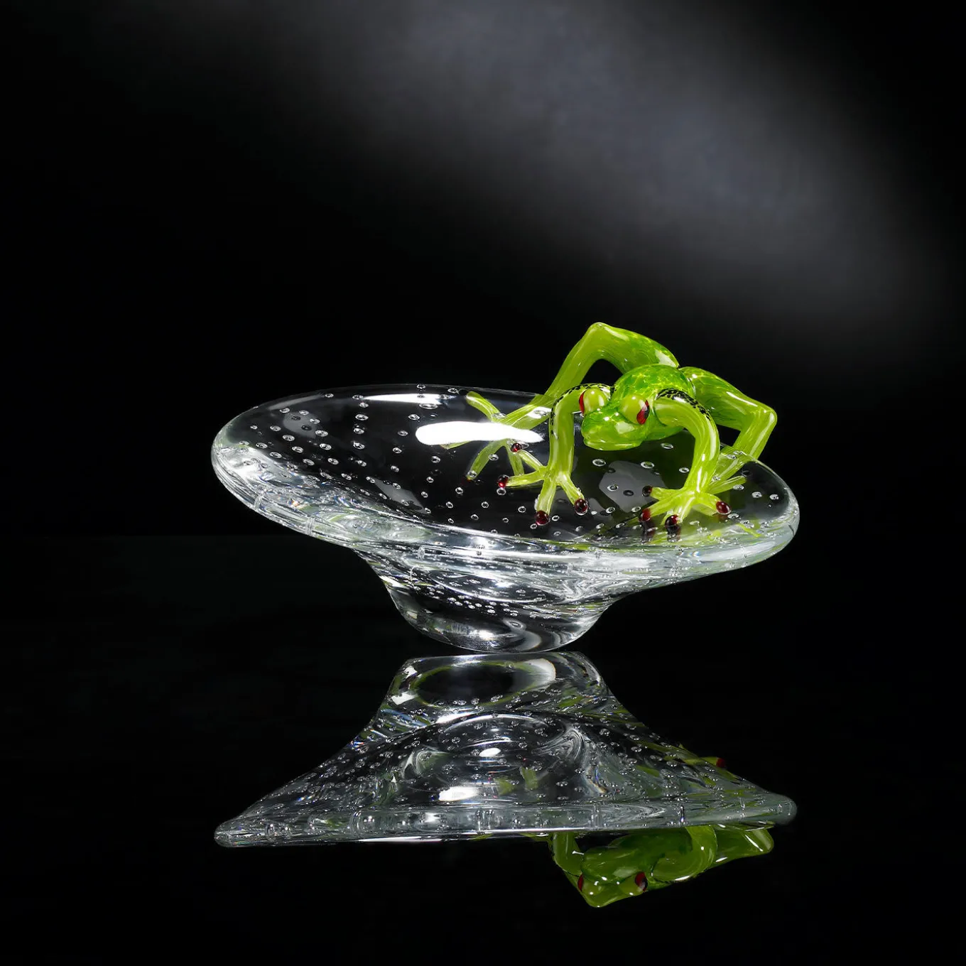 Ciotola rotonda con rana verde