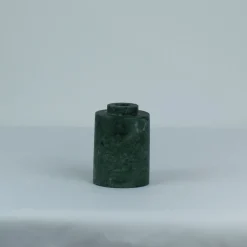 Com portacandela cilindrico in marmo verde Guatemala