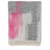 Coperta dipinta con frange rosa e grigie