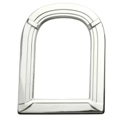 Cornice d'argento a forma di arco