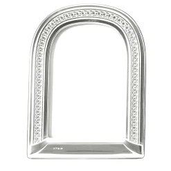 Cornice portale con catena greca