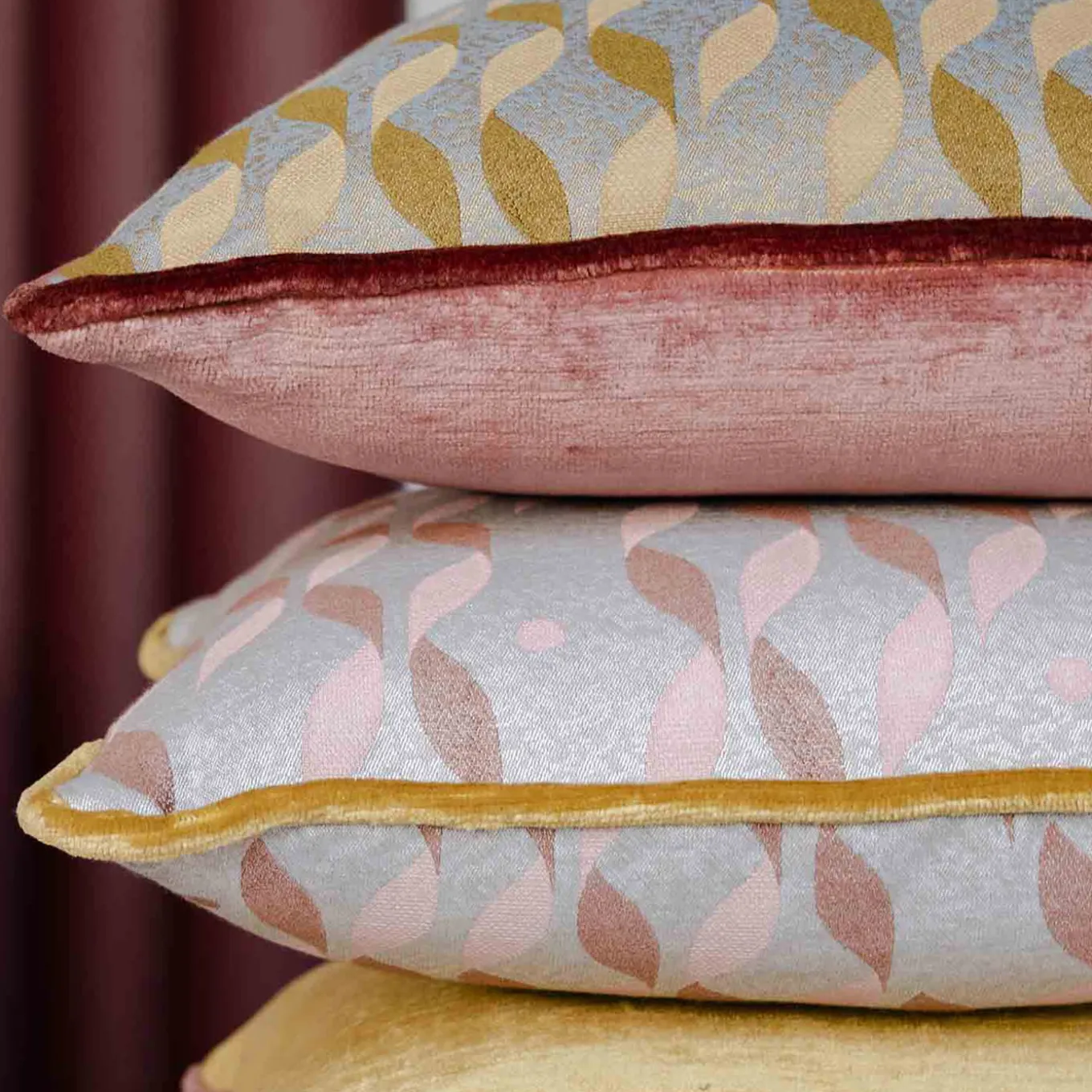 Cuscino Carrè in tessuto jacquard TALIA