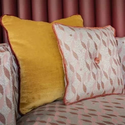 Cuscino Carrè Rosa in tessuto jacquard TALIA