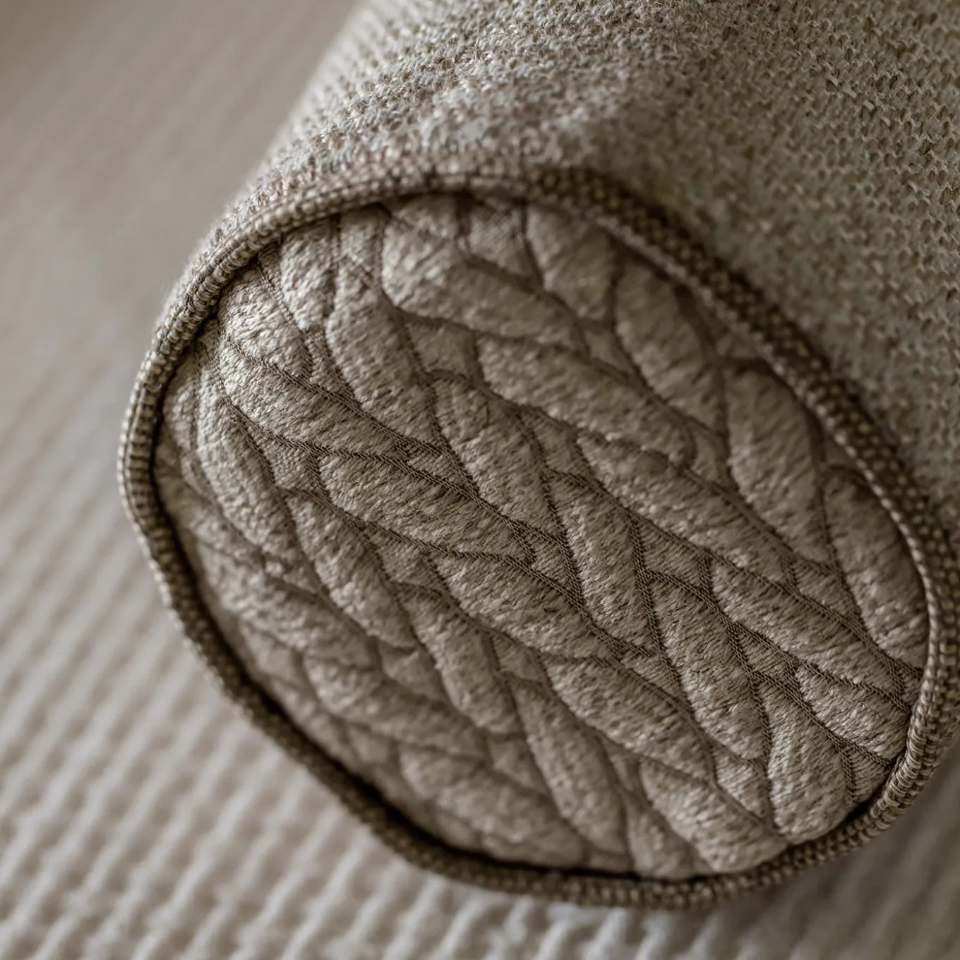 Cuscino Natural Roll Rullo in tessuto jacquard