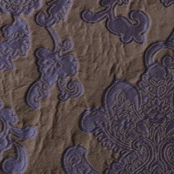 Cuscino quadrato in flanella floreale viola jacquard