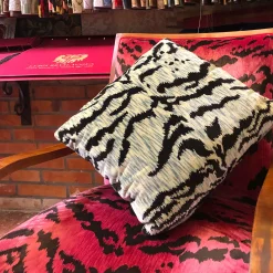Cuscino Tiger Velvet Baltic