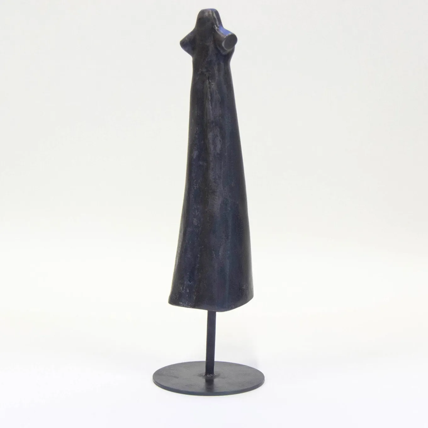 Donna sottile N. 6 Scultura di Lorenzo Quadalti