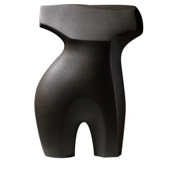 Figura femminile Irua Scultura
