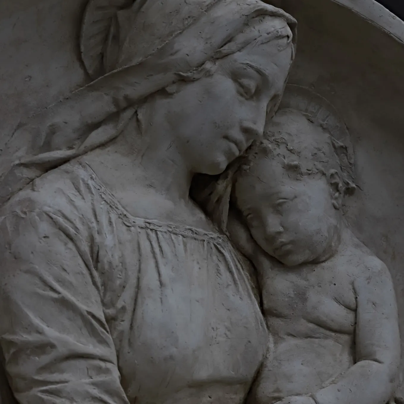 Madonna con Bambino Tondo a basso rilievo
