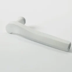 Maniglia per porta Prisma White di Nicole Valenti