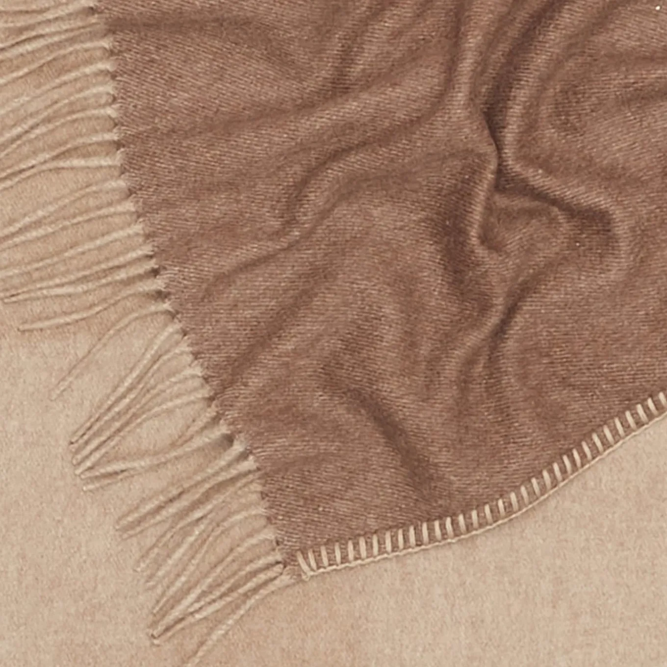 Melrose Coperta piccola con frange marrone chiaro