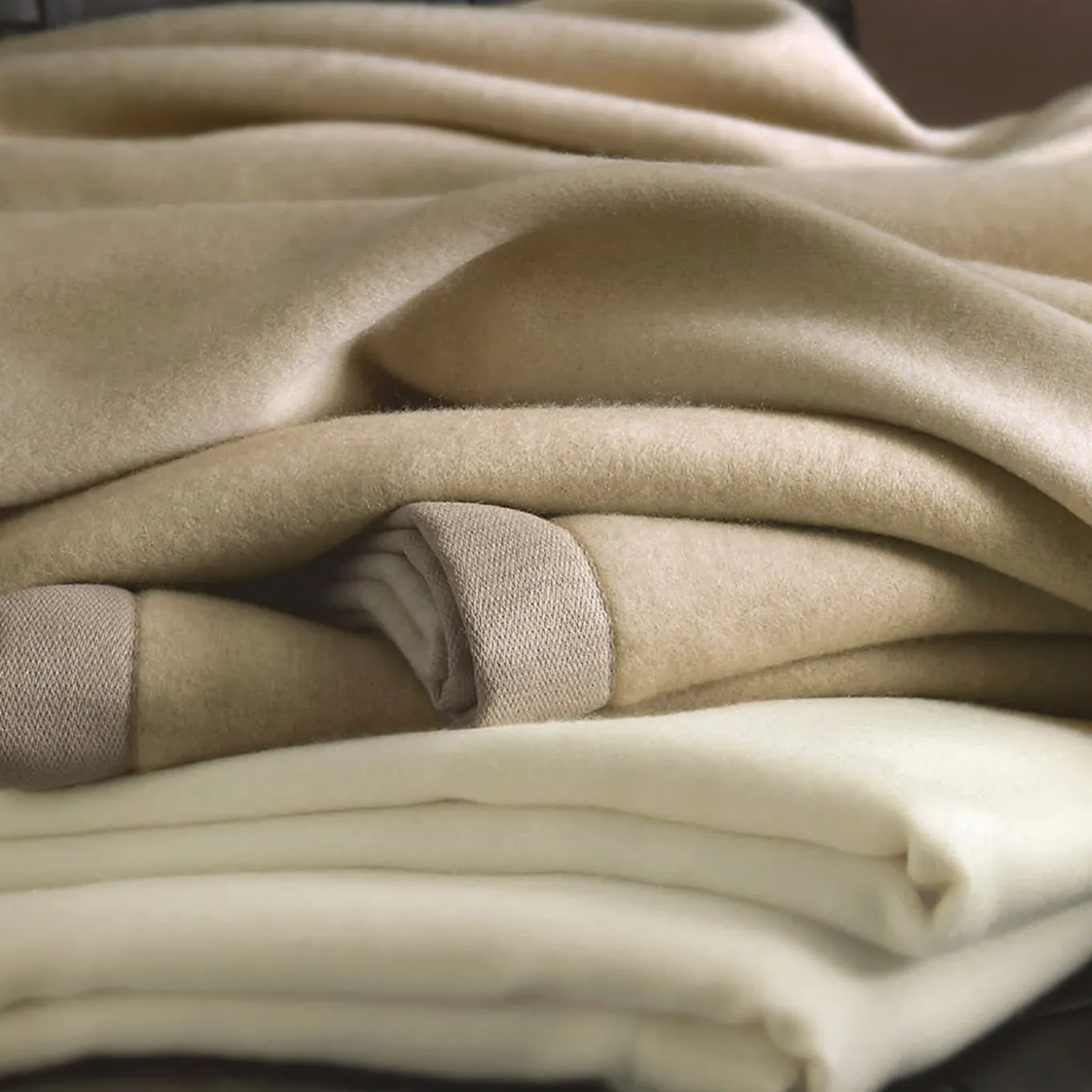 Naga Coperta bianca
