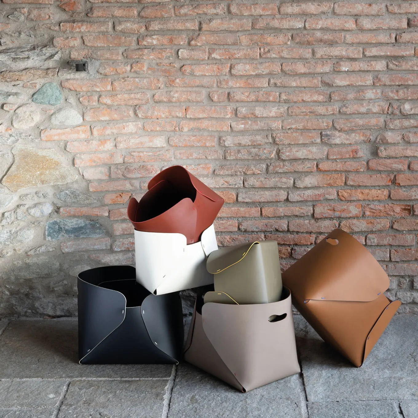 Overlaps Cesta regular in cuoio verde oliva