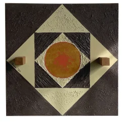 Pannello decorativo e appendiabiti a parete Concentrico di Mascia Meccani