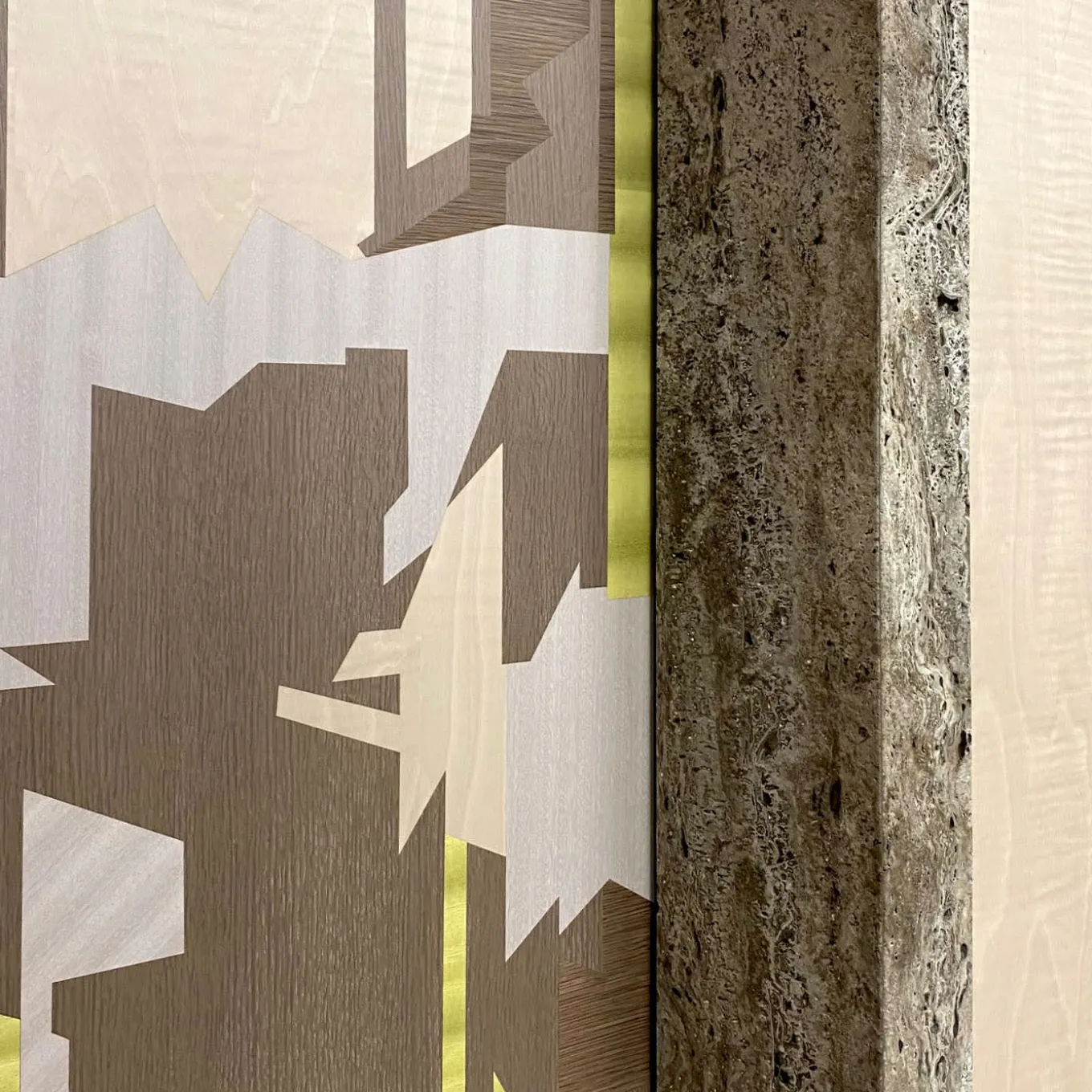 Pannello Decorativo Intarsio Policromo in Legno Intarsiato