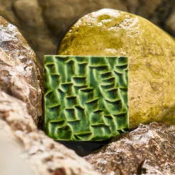 Piastrella Mino in ceramica verde foresta