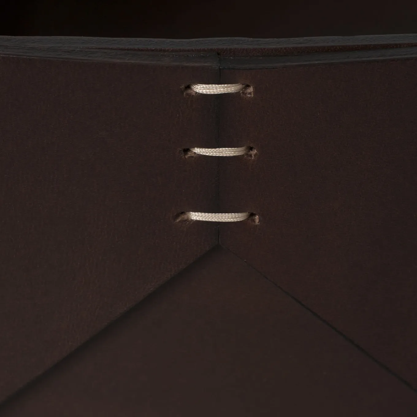 Porta asciugamani Regular marrone scuro di Oscar Maschera