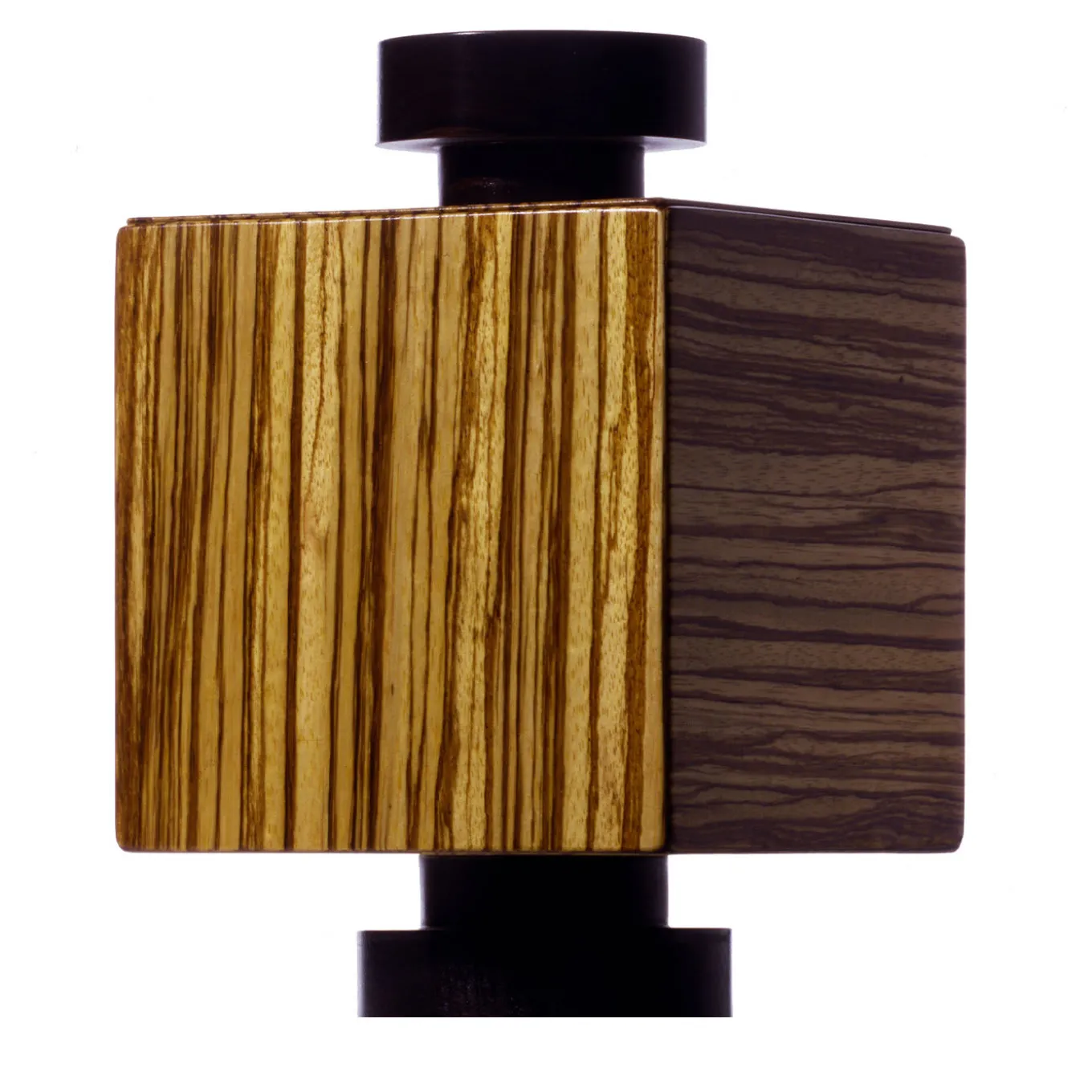 Scatola Teresa in edizione limitata di Ettore Sottsass