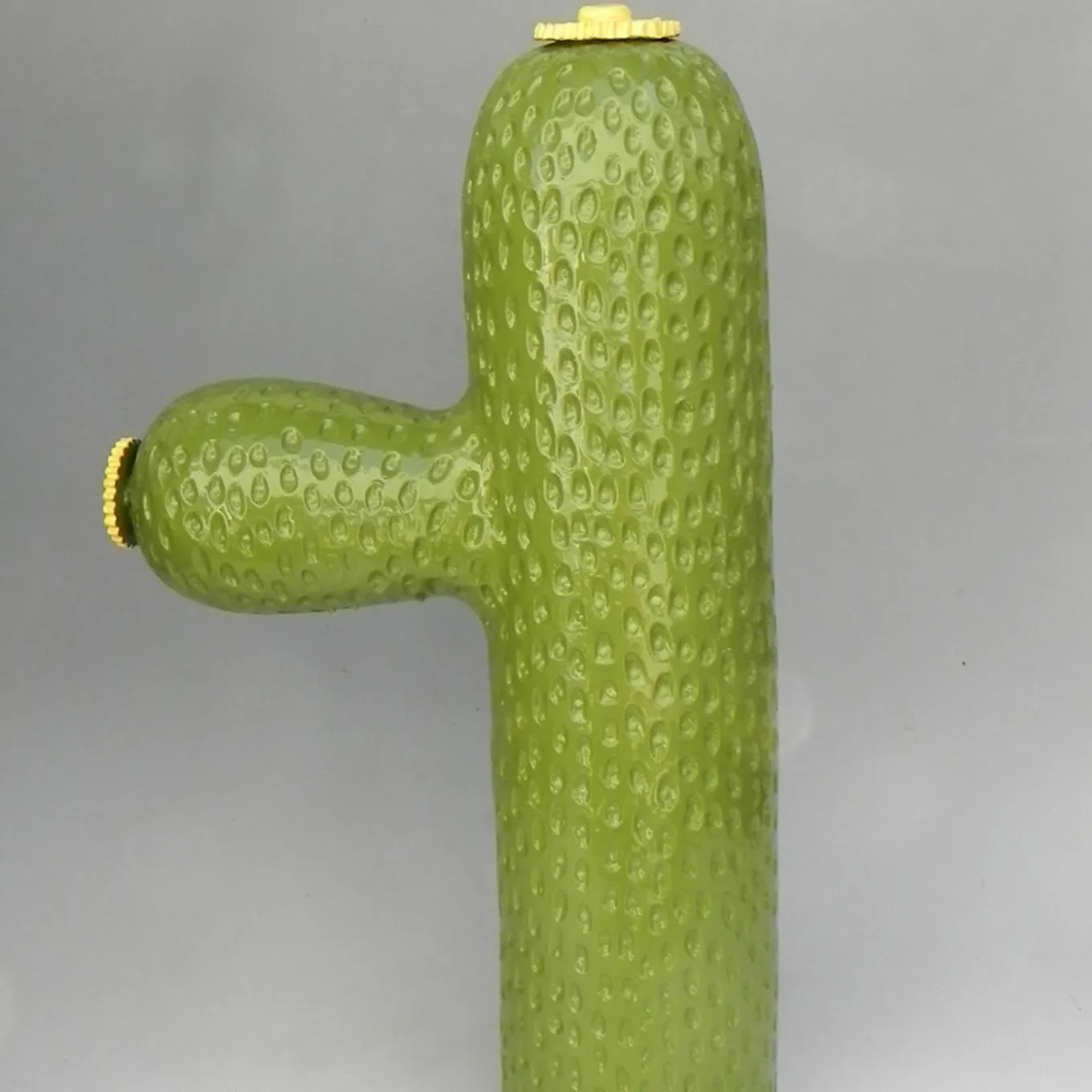 Scultura di cactus in ceramica Highway 287 di Tullio Mazzotti