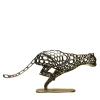 Scultura di ghepardo in corsa