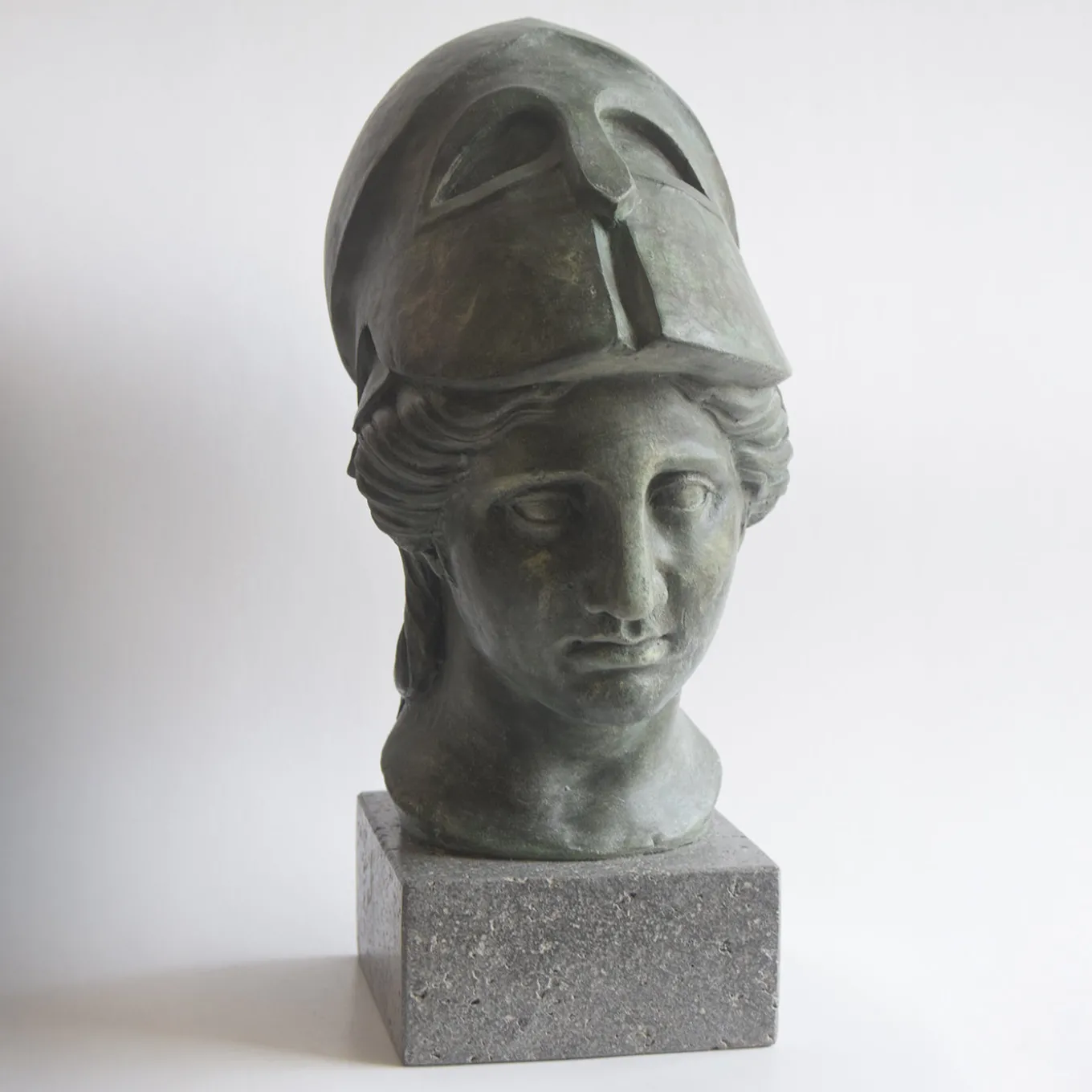 Scultura in ceramica bronzo Athena