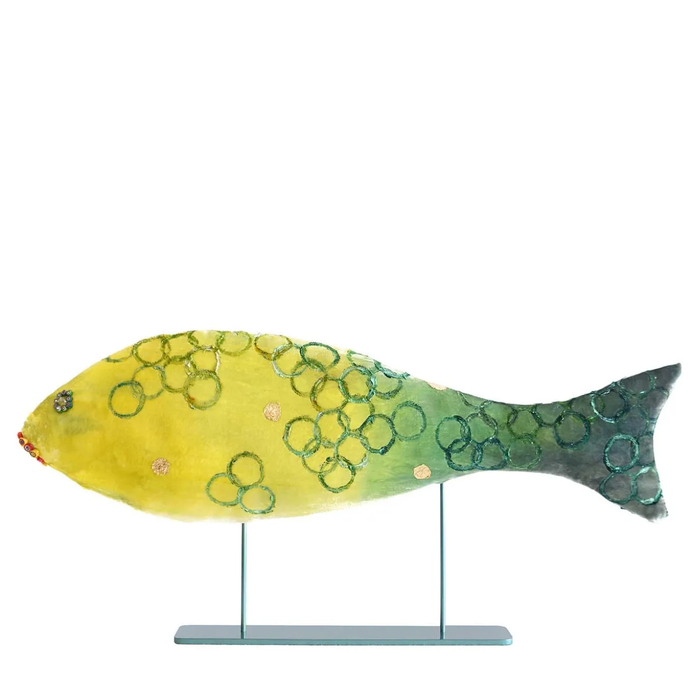 Scultura in velluto di un piccolo pesce verde gioioso