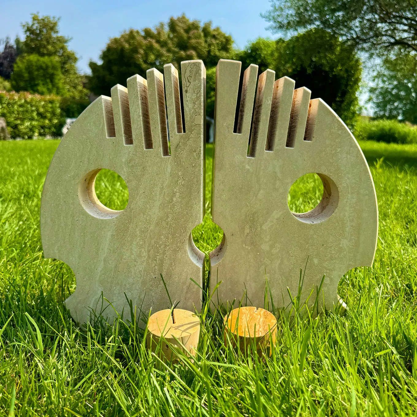 Scultura Moon Double Face in Travertino Romano e Persiano