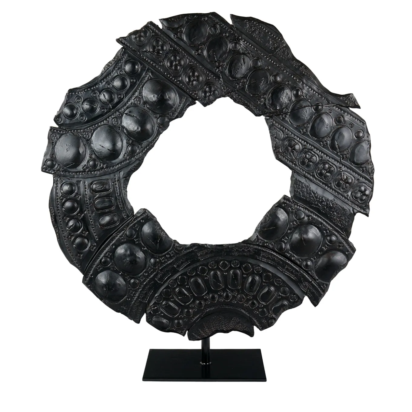 Scultura Néra in ceramica con piedistallo di Gabriele Mengoni