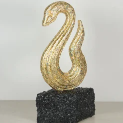 Scultura Serpente Dorato Con Base In Scaglie Di Marmo