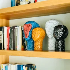 Scultura testa di scimmia nera