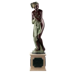 Scultura Venere Al Bagno in bronzo