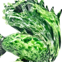 Scultura verde di pesce tropicale