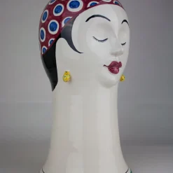 Scultura viola Nuotatrice