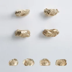 Set di 4 pomelli in ottone per porte Impronta #4 di Nicole Valenti