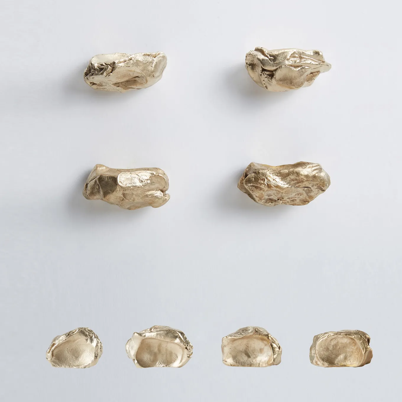 Set di 4 pomelli in ottone per porte Impronta #3 di Nicole Valenti