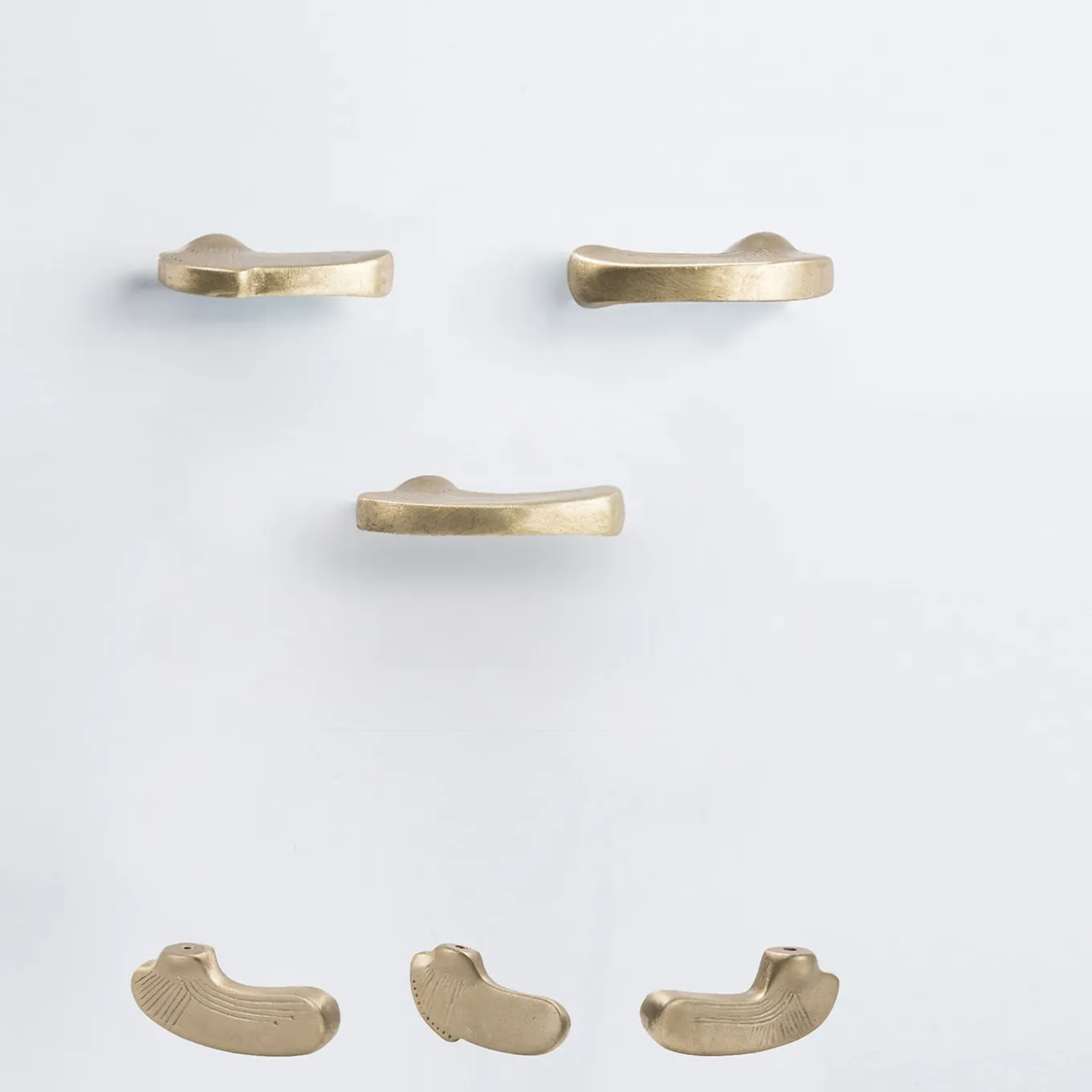 Set di 4 pomelli per porte in ottone Inca #1 di Nicole Valenti