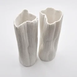 Set di 2 vasi decorativi "Paesaggio 19 #2" di Nino Basso bianchi