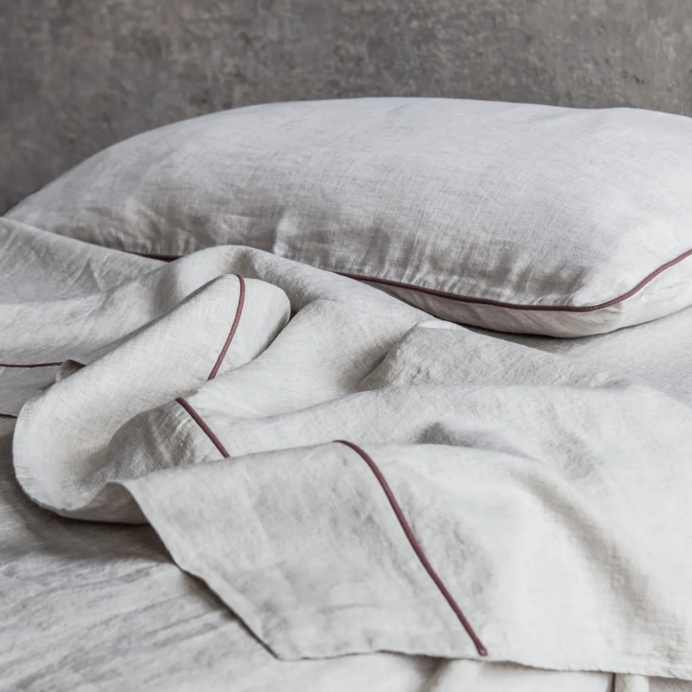 Set di lino naturale Summer Bed con profili rosa vintage