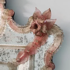 Specchio in vetro di Murano rosa Apollo di Fratelli Tosi